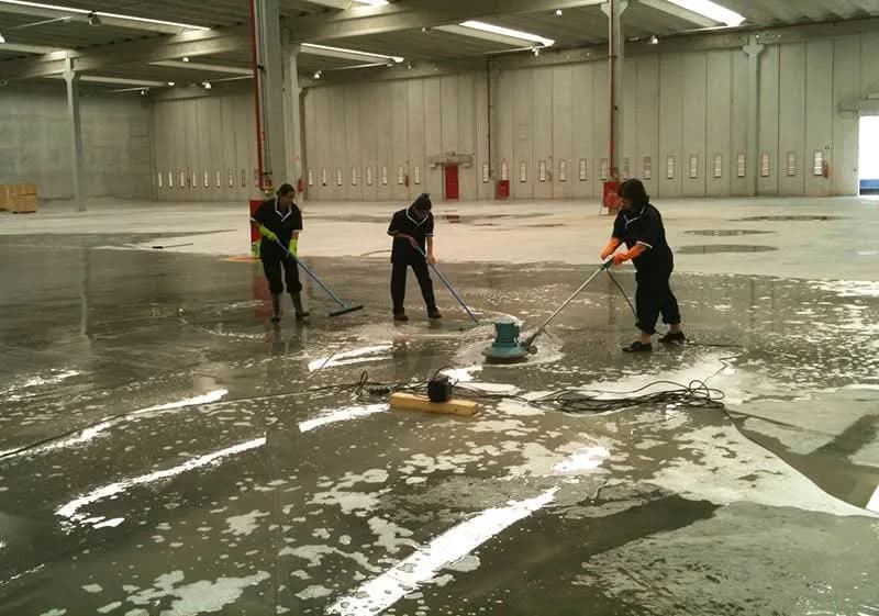 Gewerbeimmobilie, Showroom oder Lagerhalle